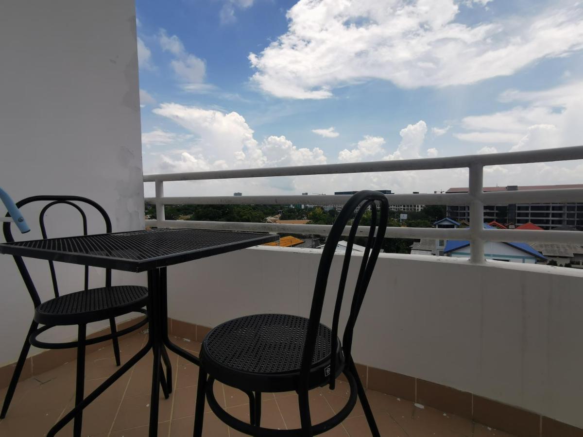 Daisy Residence Джомтиен Бийч Екстериор снимка