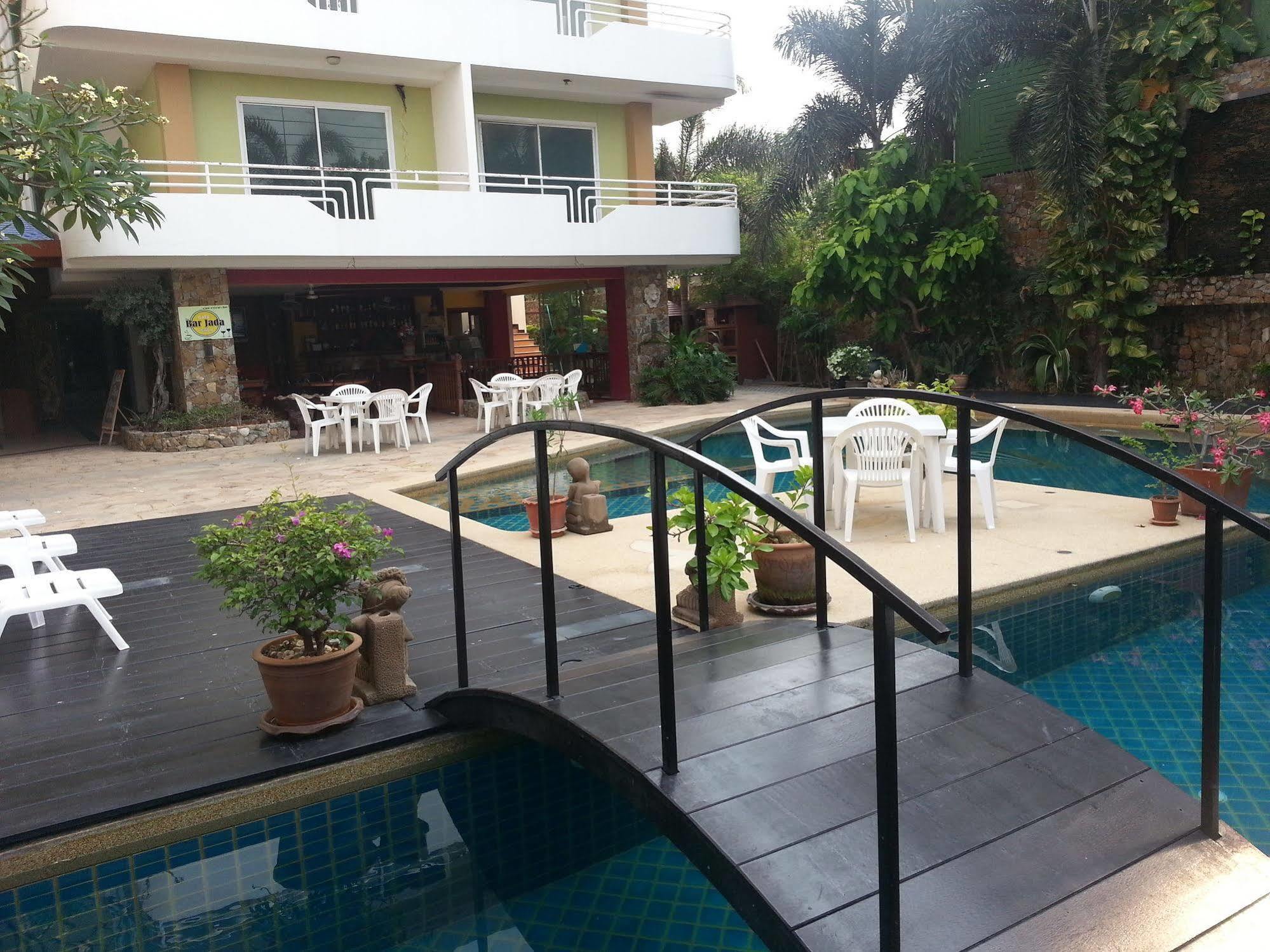 Daisy Residence Джомтиен Бийч Екстериор снимка